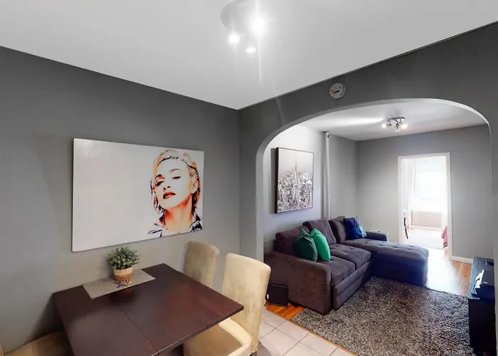2Br Apt Near Mount Sinai & Metropolitan Hospitals